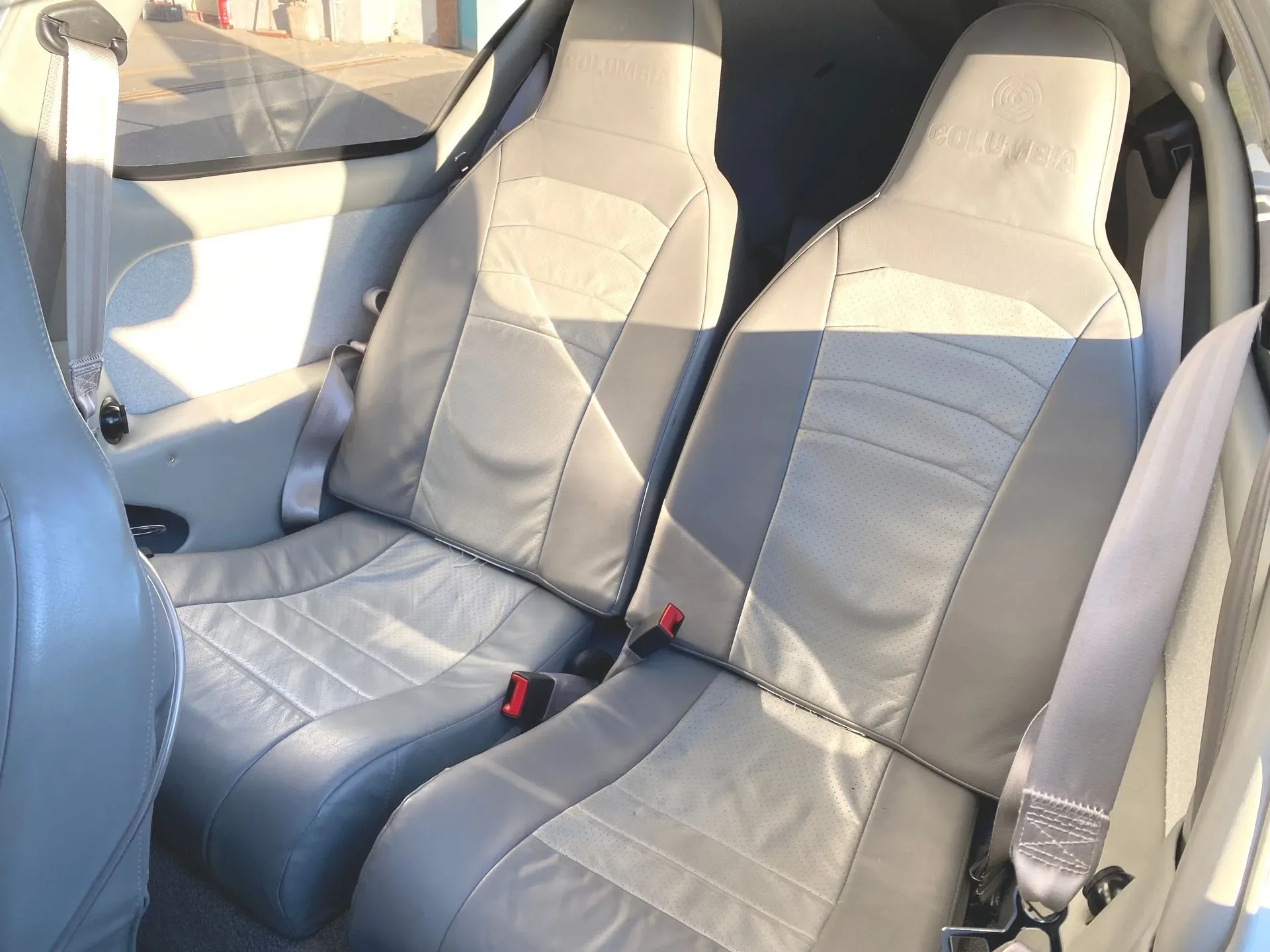 Cabin interior of a 2006 LC41-550FG.