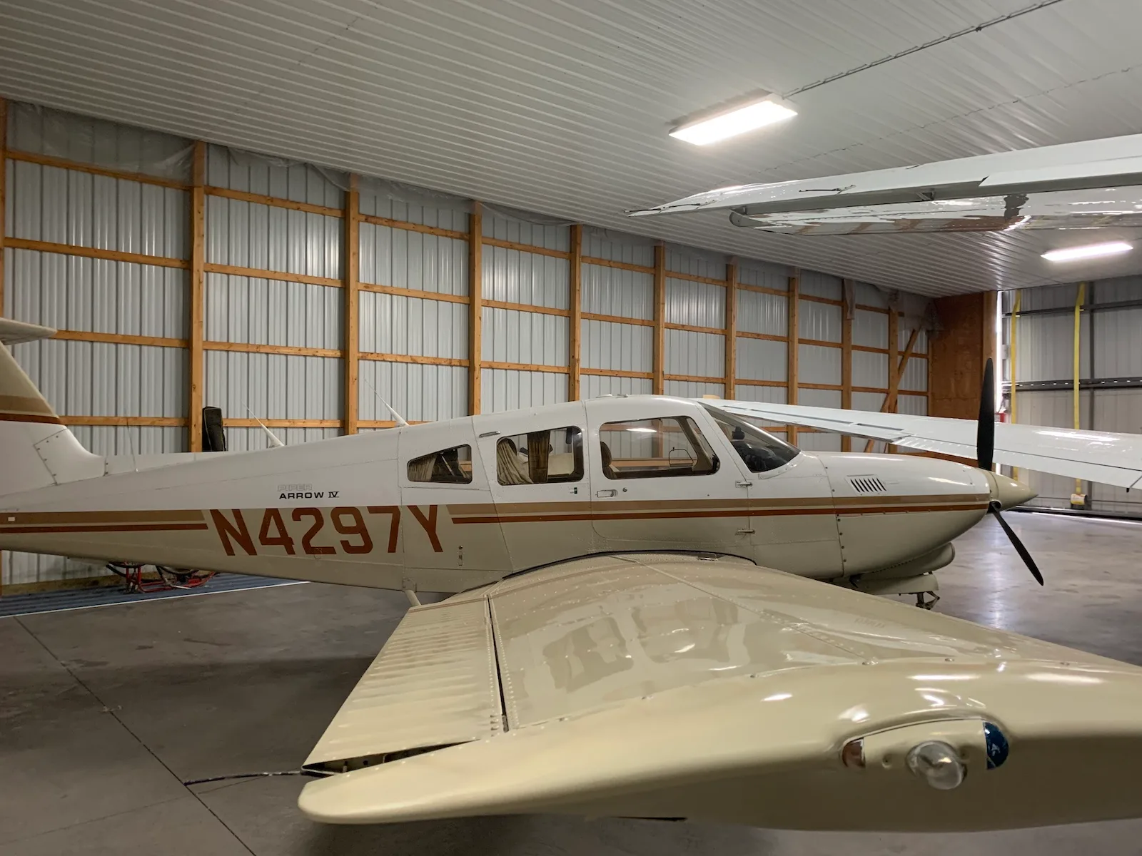 N4297Y – 1983 Piper PA-28RT-201T Arrow IV