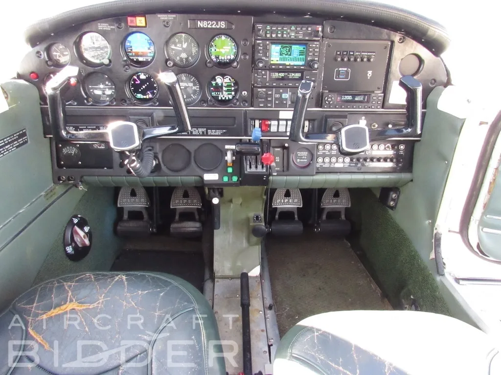 N822JS – 1973 Piper PA-28R-200