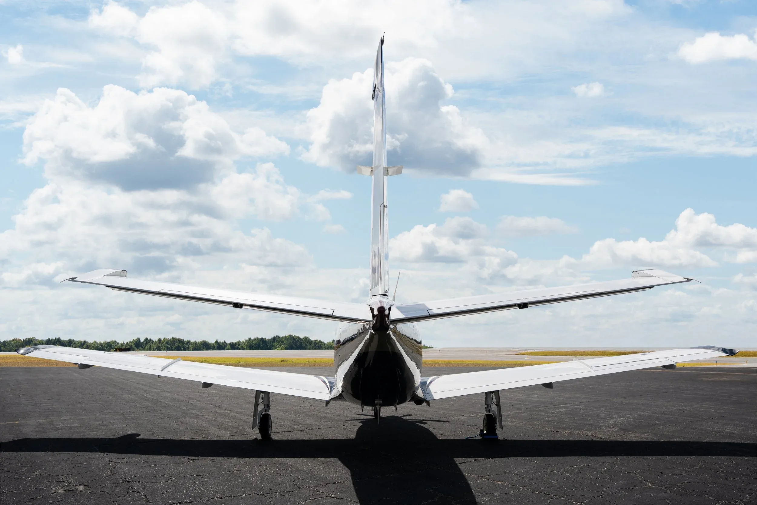 Exterior view of a 2007 Socata PT6A-66D.