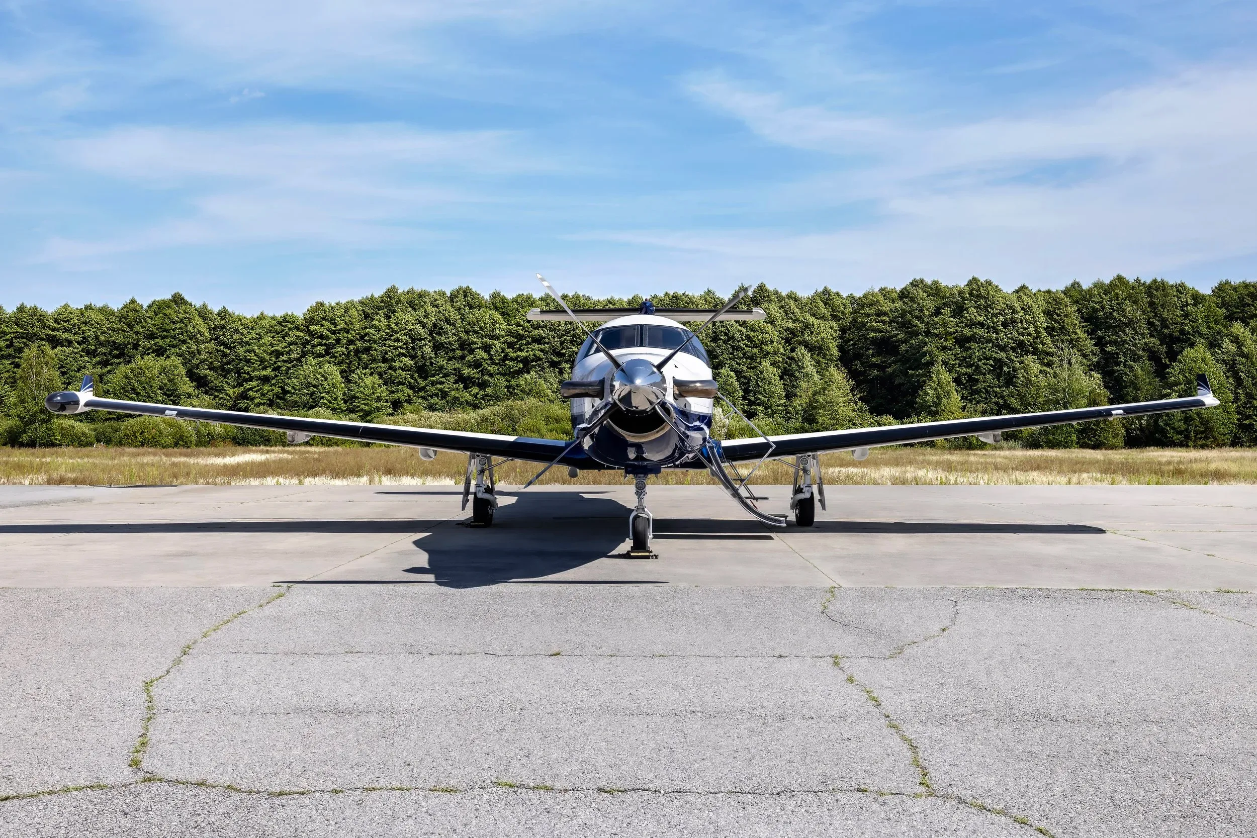 Exterior view of a 1996 Pilatus PC-12/45 — Aircraft Executives.