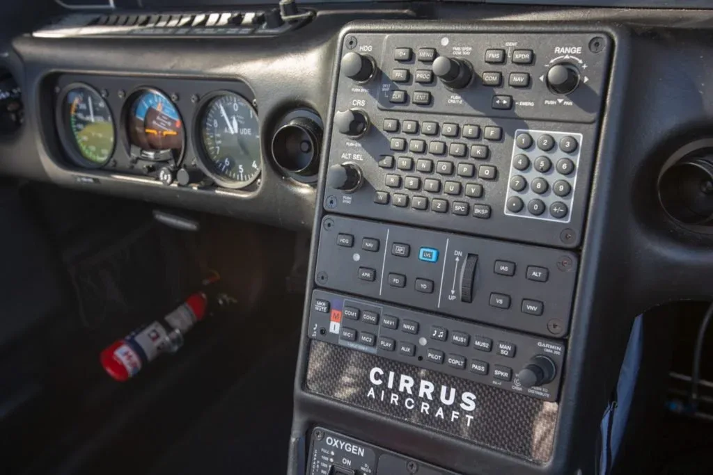 Avionics suite of a 2014 Cirrus SR22T — Aircraft Executives.