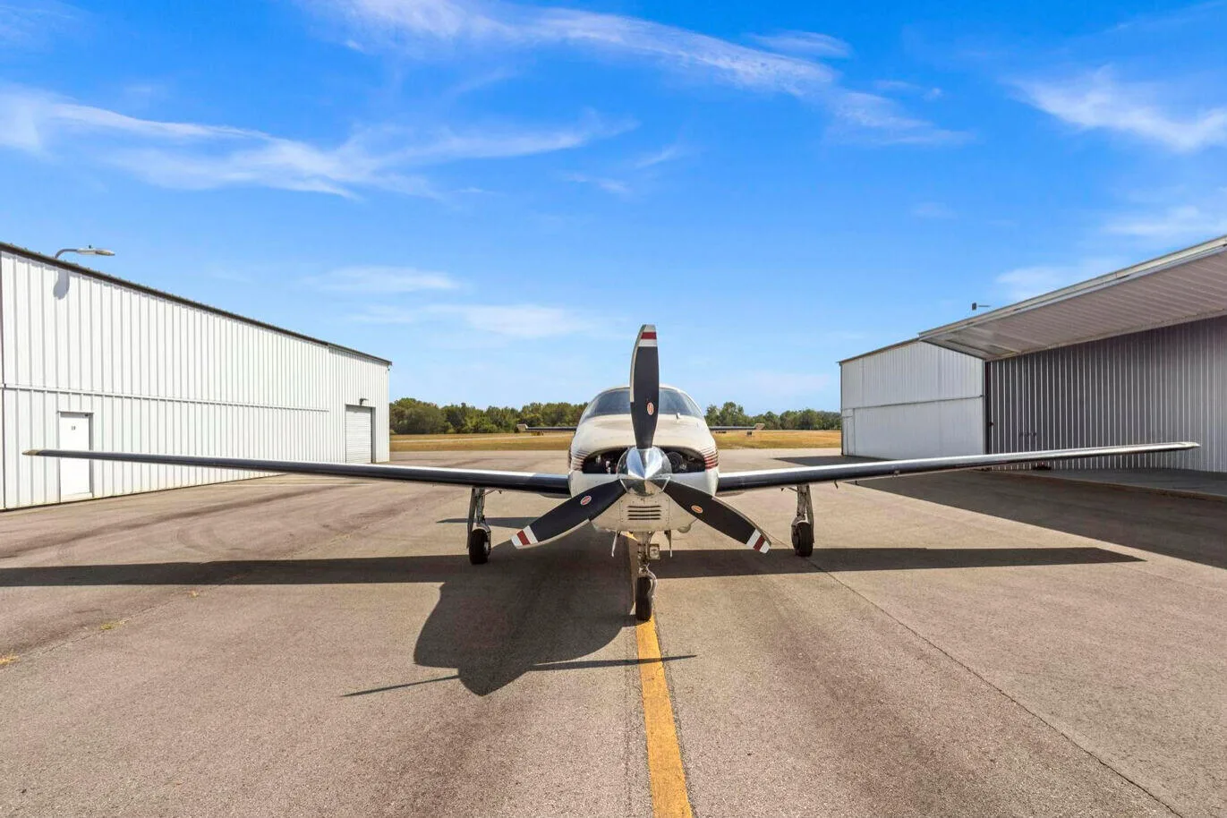 Exterior view of a 1986 Piper Malibu Mirage.