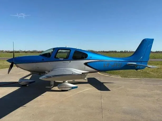 Exterior view of a 2021 Cirrus SR22 G6.