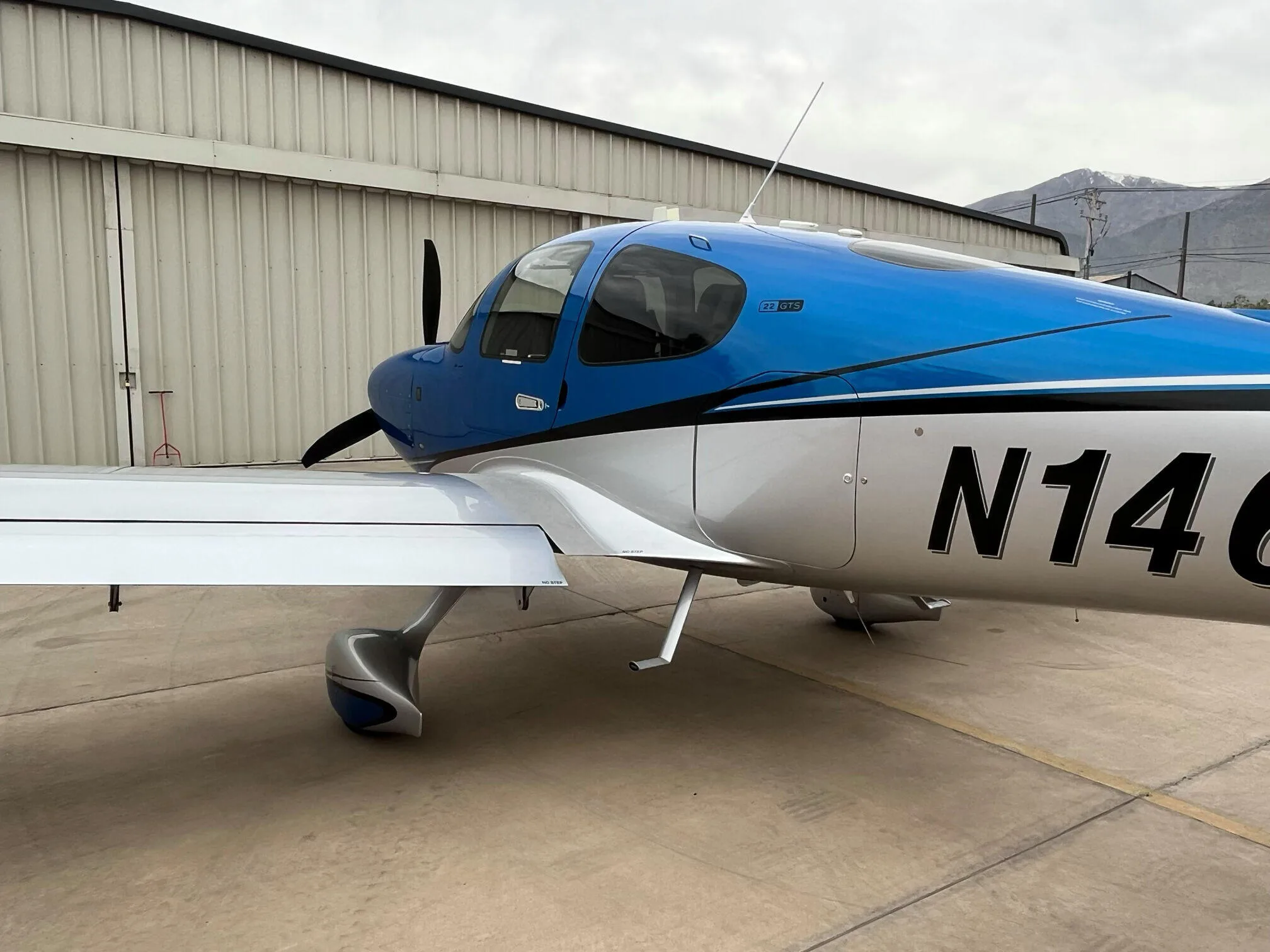 Exterior view of a 2024 Cirrus SR22 G7.