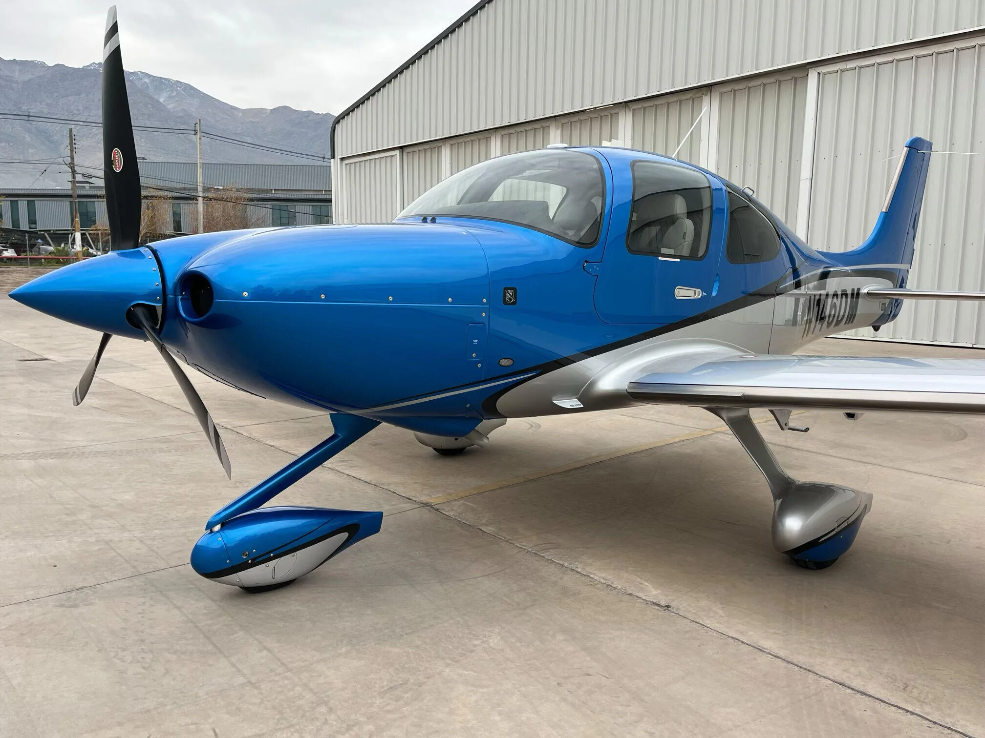 Exterior view of a 2024 Cirrus SR22 G7.