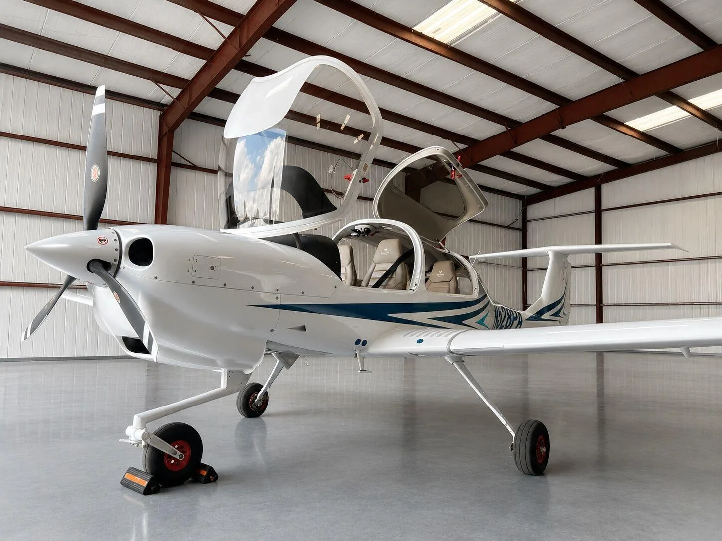 Exterior view of a 2024 Diamond DA40.