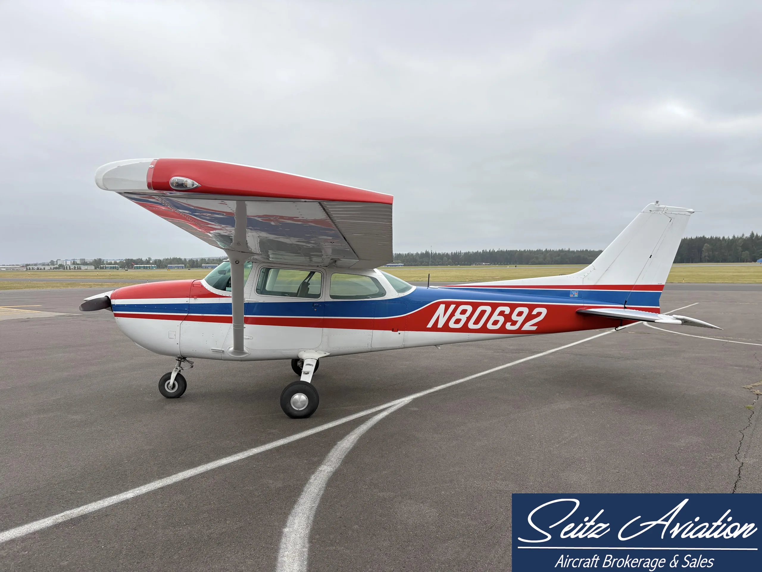 Exterior view of a 1976 Cessna 172M Skyhawk.