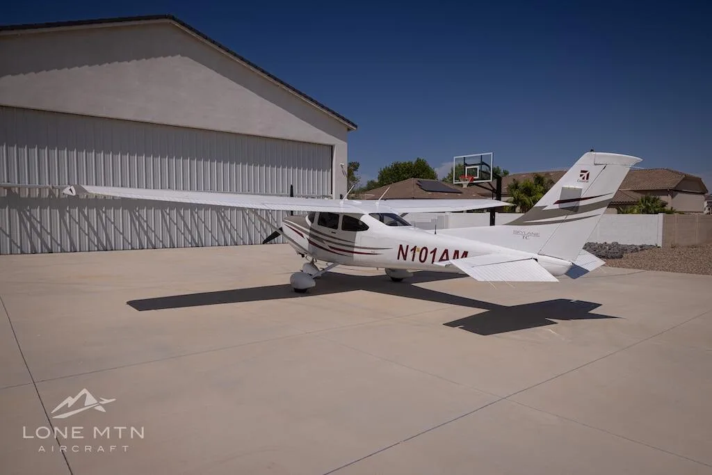Exterior view of a 2005 Cessna 182T Skylane.