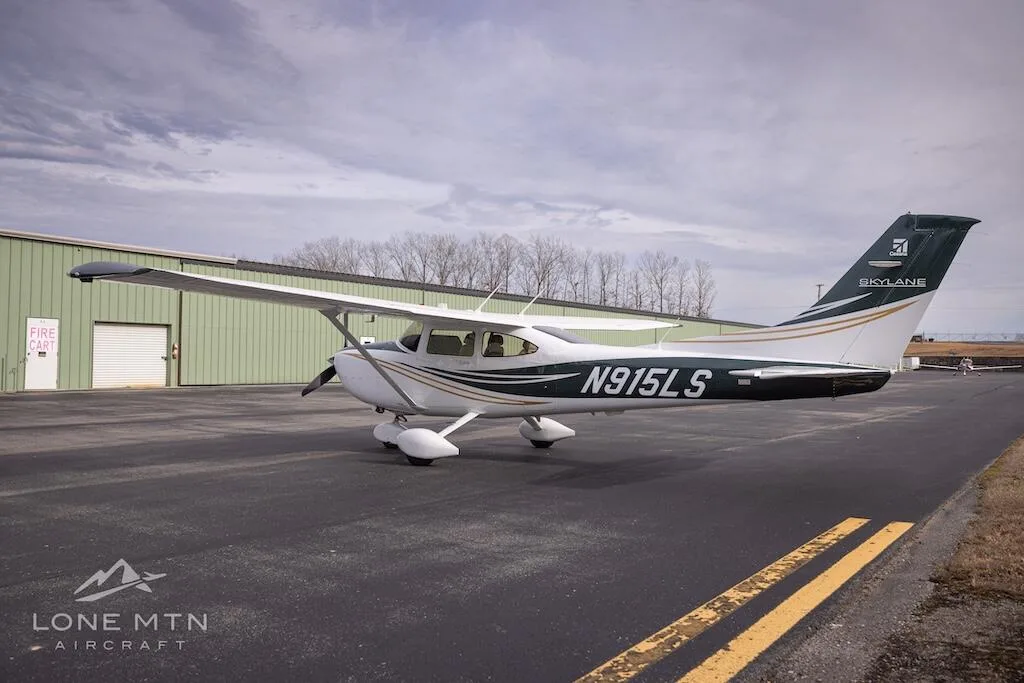 Exterior view of a 2023 Cessna 182T Skylane.