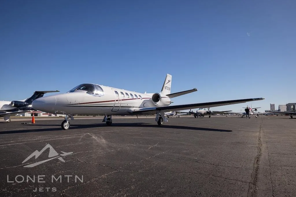 Exterior view of a 2005 Cessna 550 Citation Bravo.