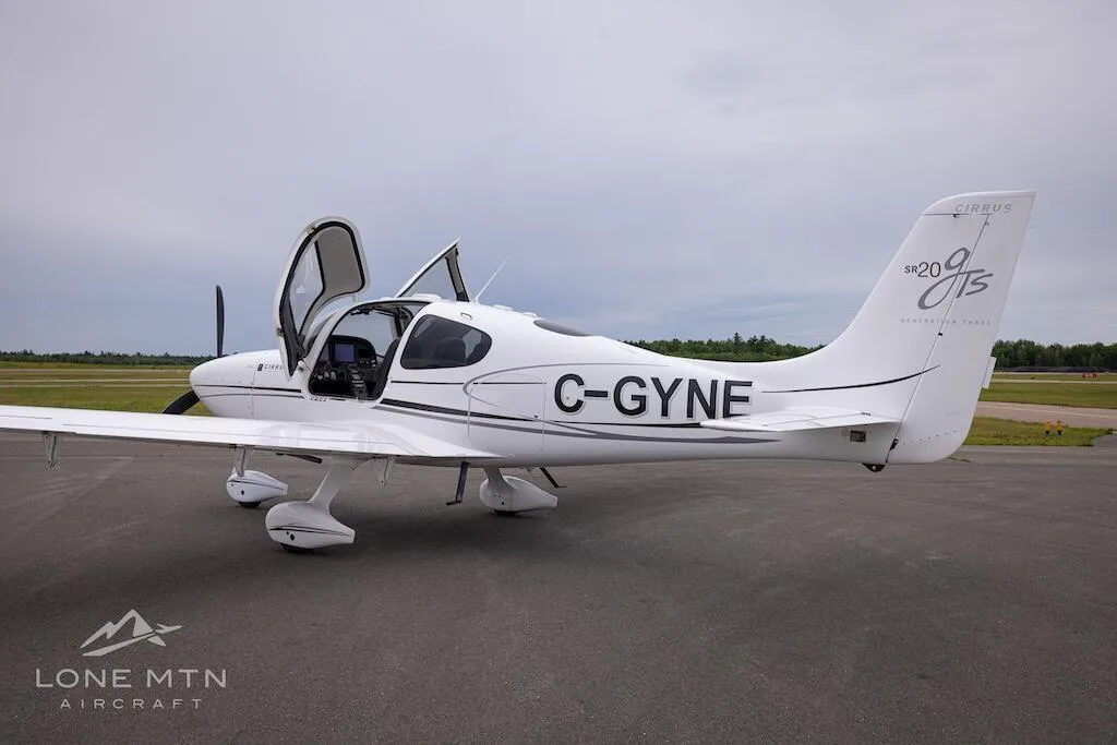 Exterior view of a 2008 Cirrus SR20 G3.