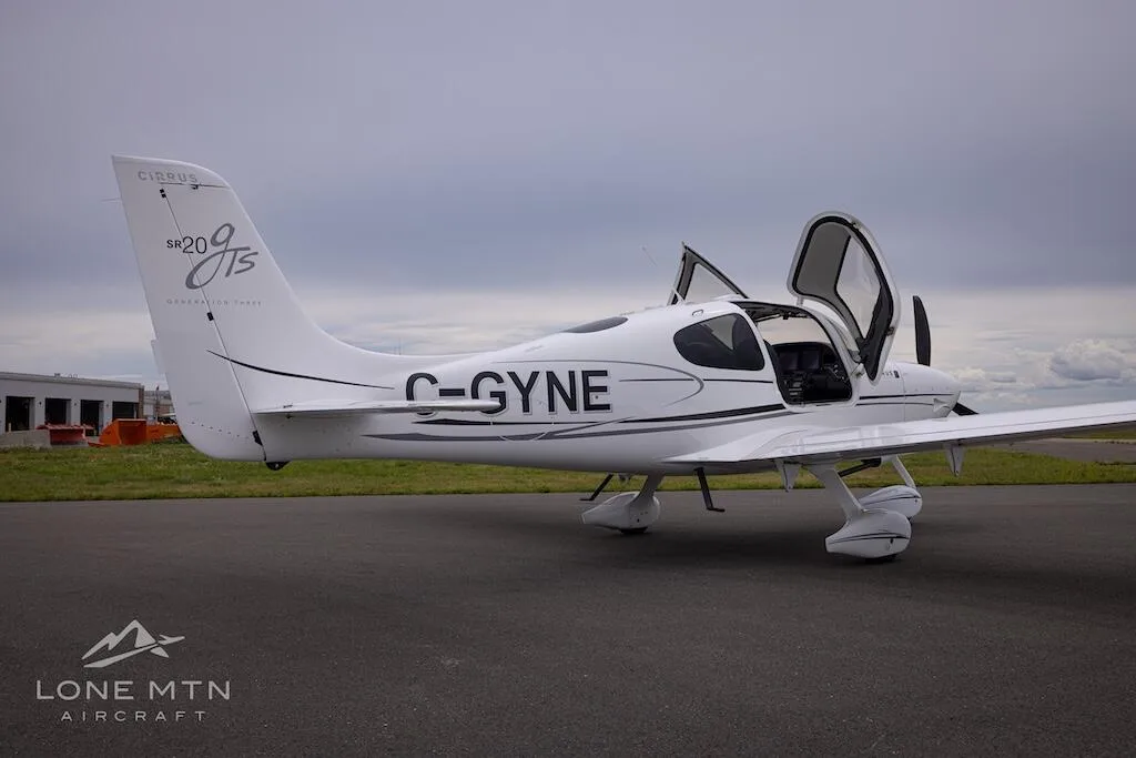Exterior view of a 2008 Cirrus SR20 G3.