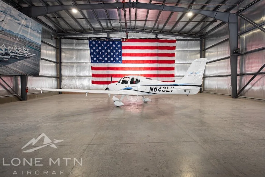 Exterior view of a 2020 Cirrus SR20 G6.