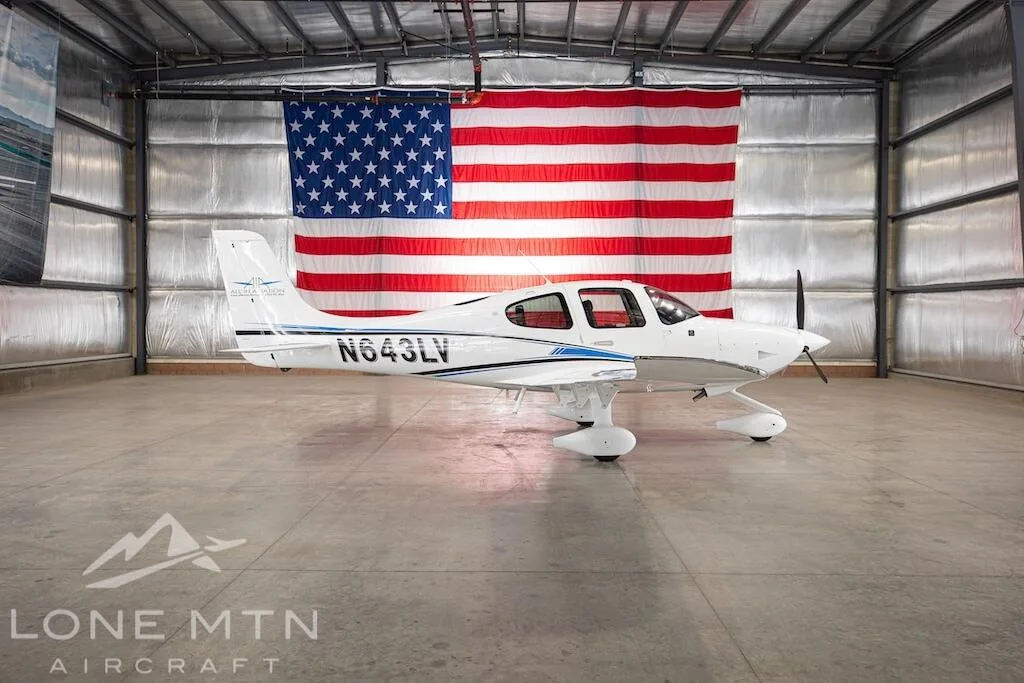 Exterior view of a 2020 Cirrus SR20 G6.
