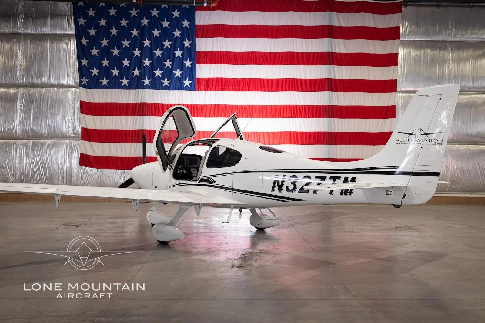 Exterior view of a 2022 Cirrus SR20 G6.