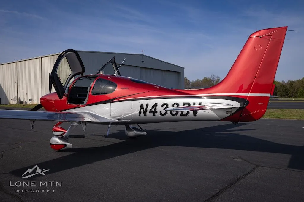 Exterior view of a 2025 Cirrus SR20 G7.