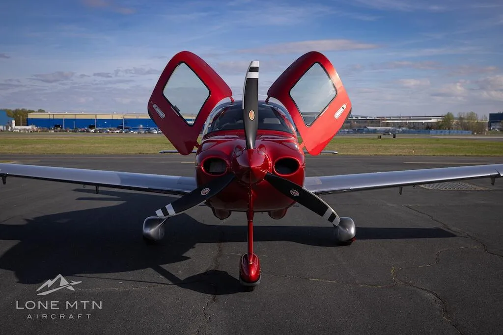 Exterior view of a 2025 Cirrus SR20 G7.