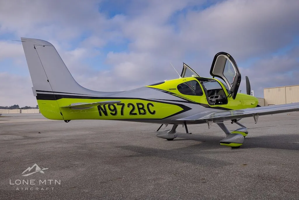 Exterior view of a 2025 Cirrus SR20 G7.