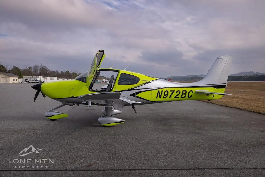 Exterior view of a 2025 Cirrus SR20 G7.