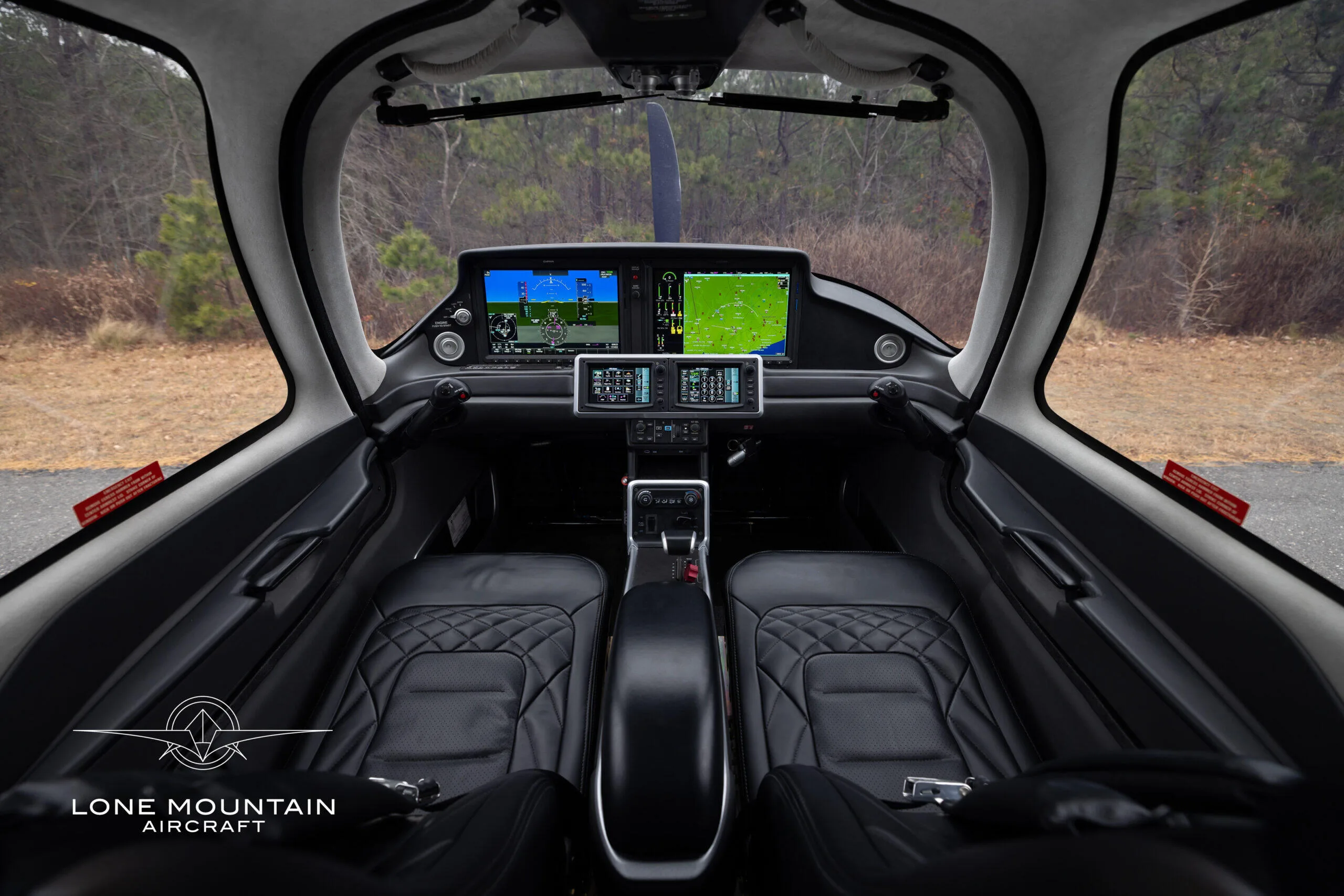 Avionics suite of a 2024 Cirrus SR20 G7.