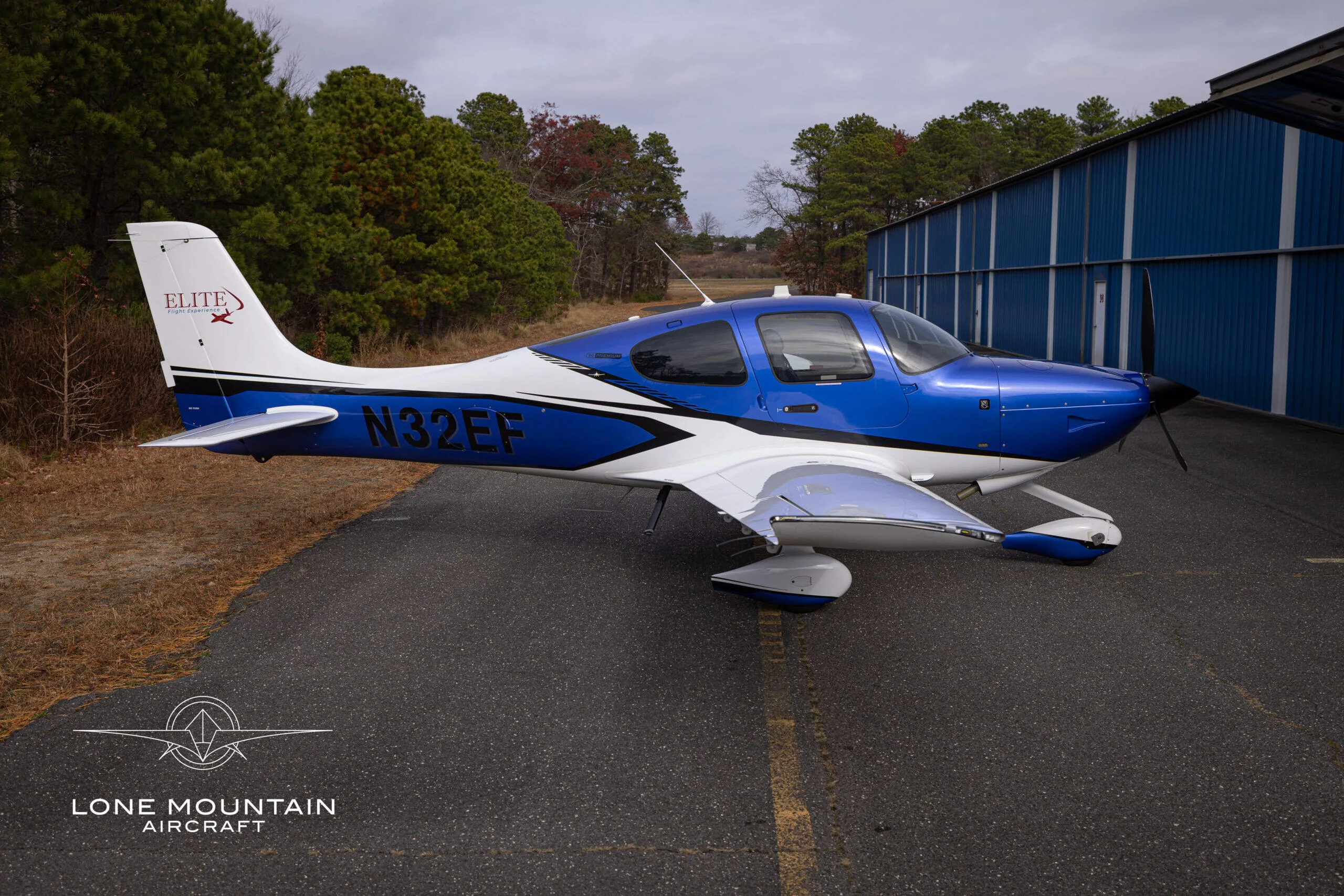 Exterior view of a 2024 Cirrus SR20 G7.