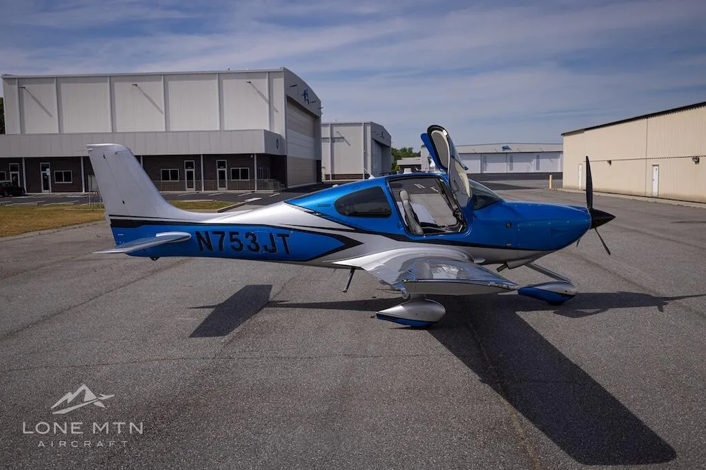 Exterior view of a 2024 Cirrus SR20 G7.