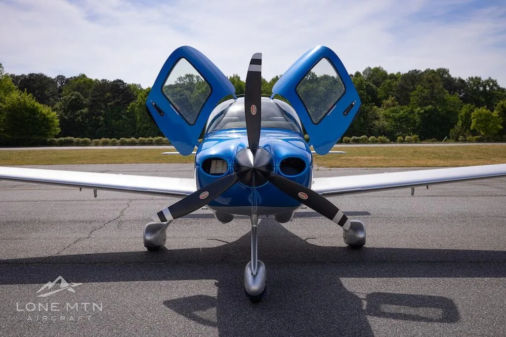 Exterior view of a 2024 Cirrus SR20 G7.