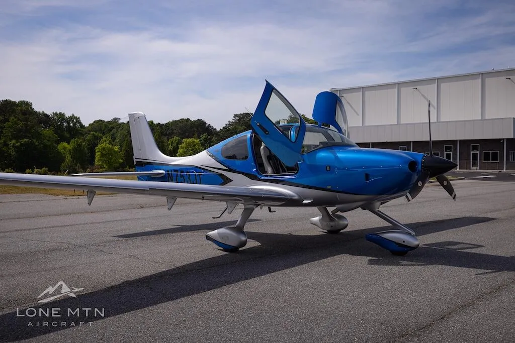 Exterior view of a 2024 Cirrus SR20 G7.