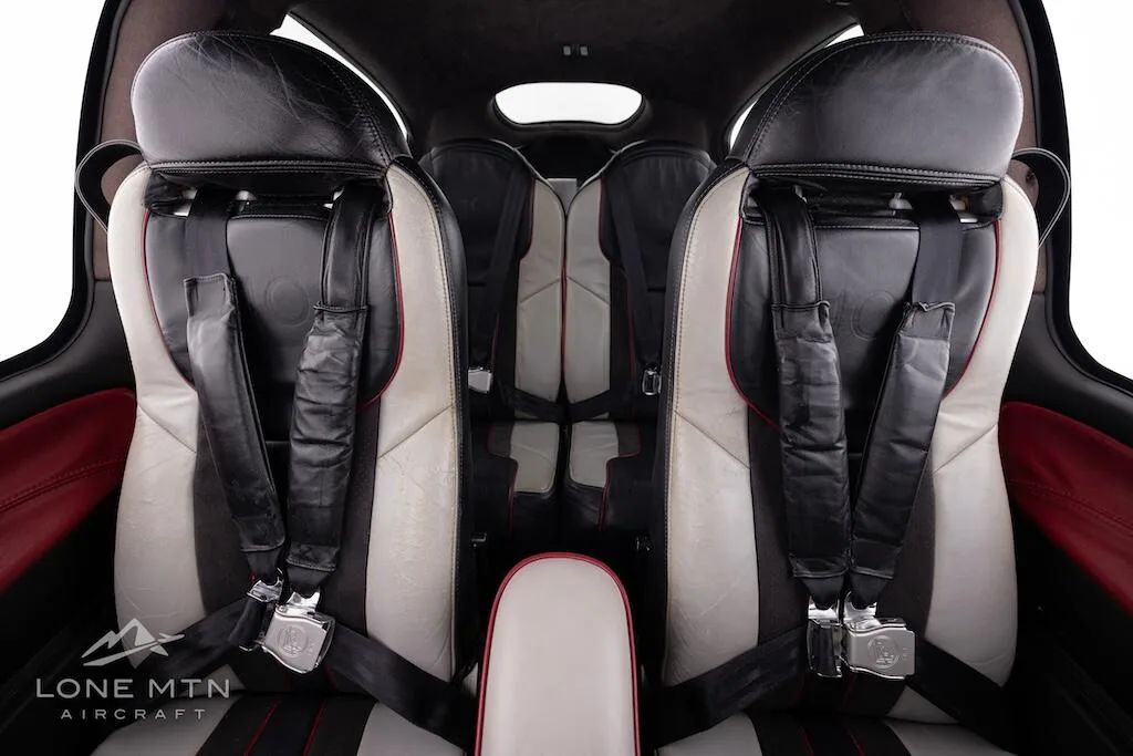 Cabin interior of a 2011 Cirrus SR22T G3.