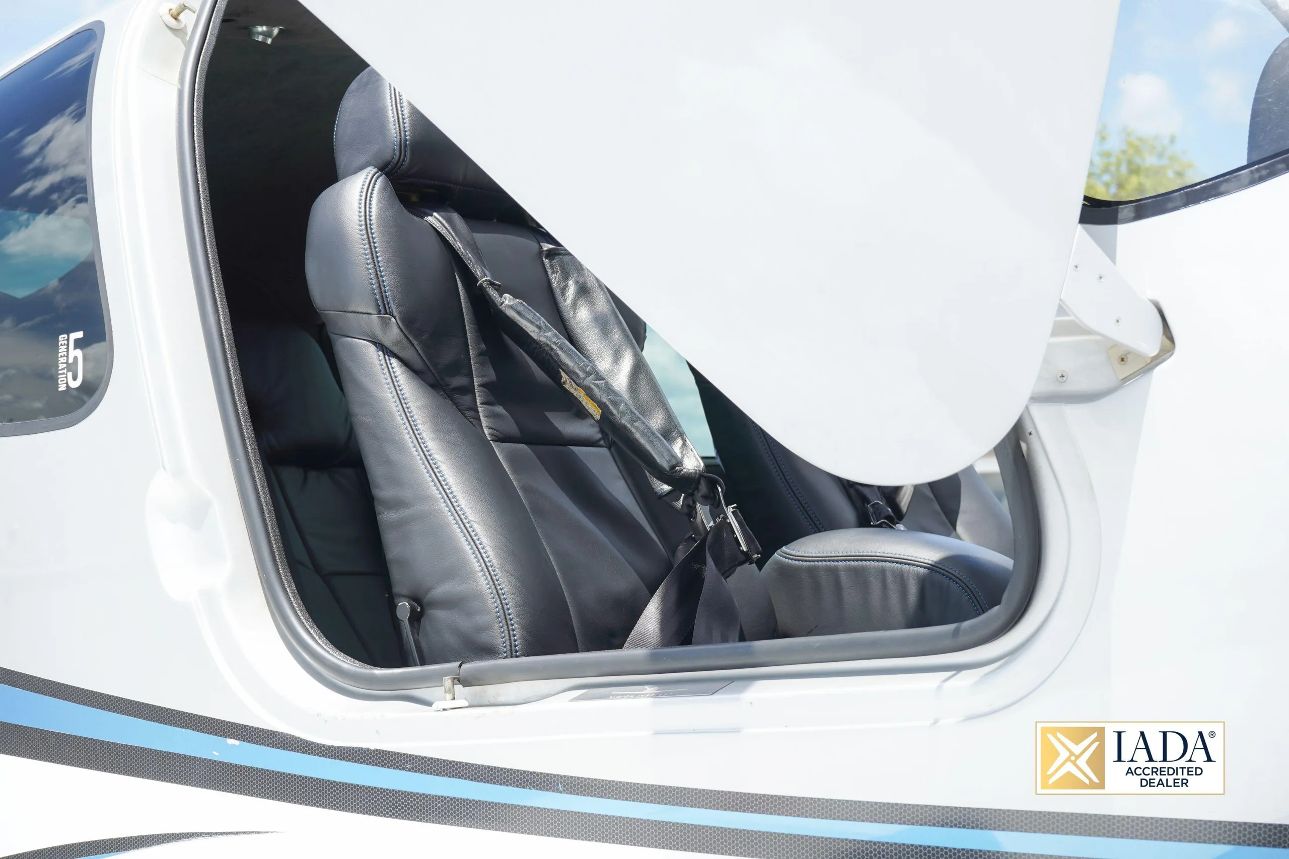 Cabin interior of a 2013 Cirrus SR22T G5.