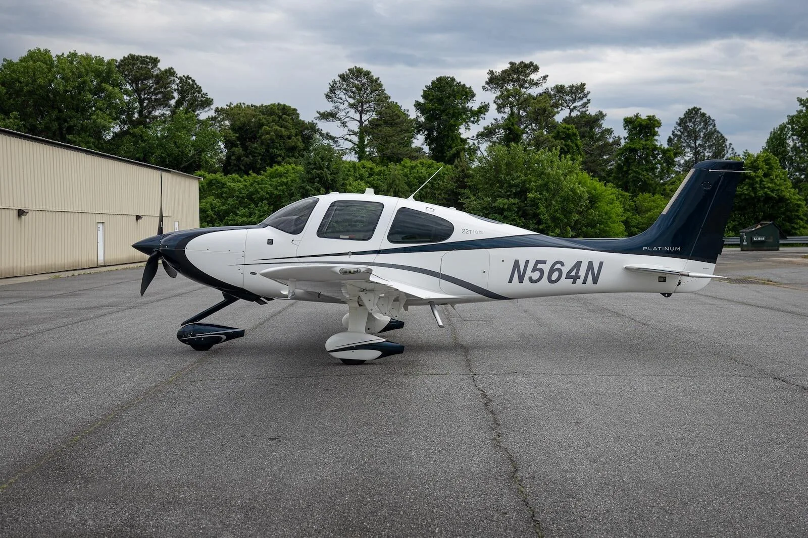 Exterior view of a 2014 Cirrus SR22T G5 GTS.