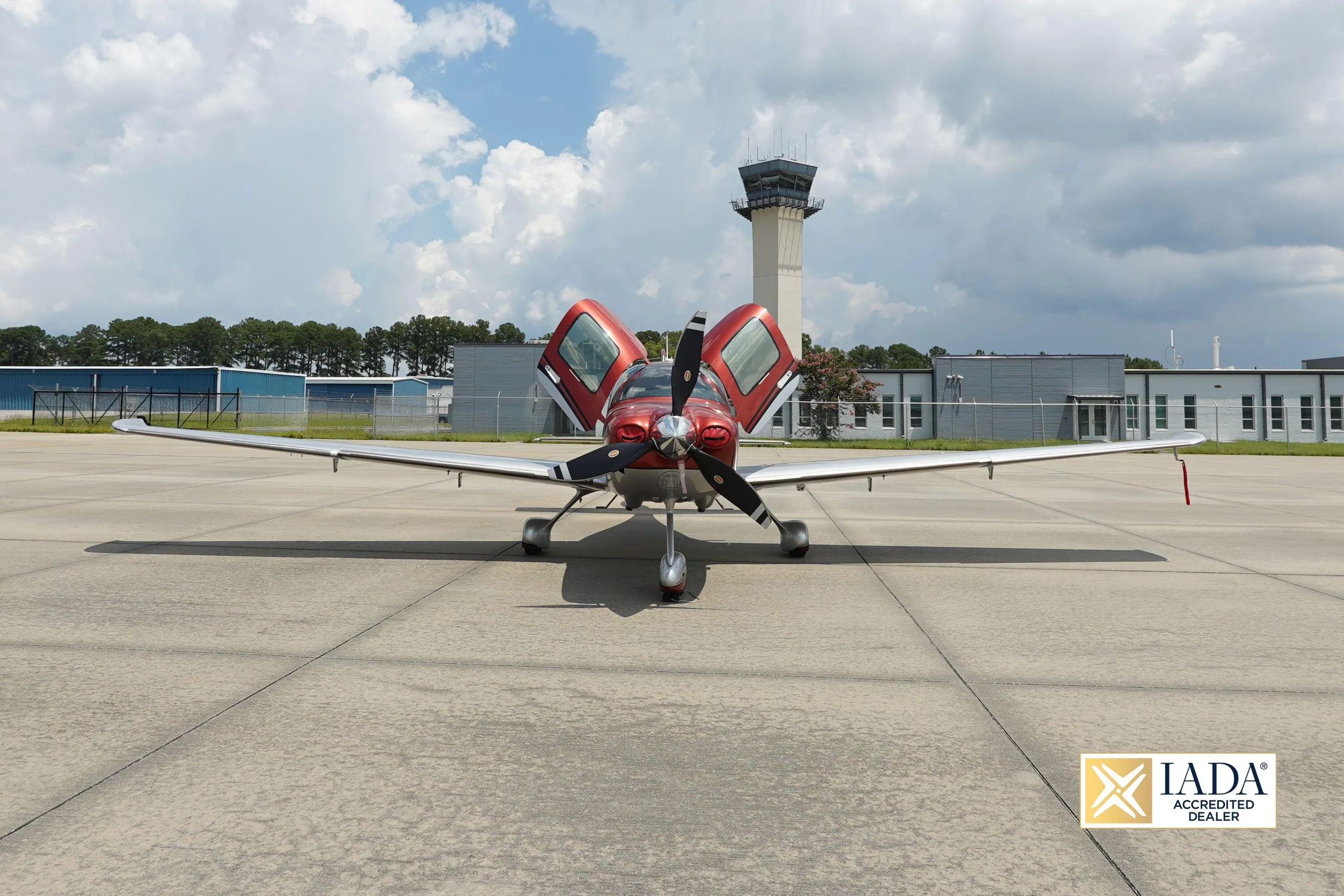Marketing image of a 2017 Cirrus SR22T G6.