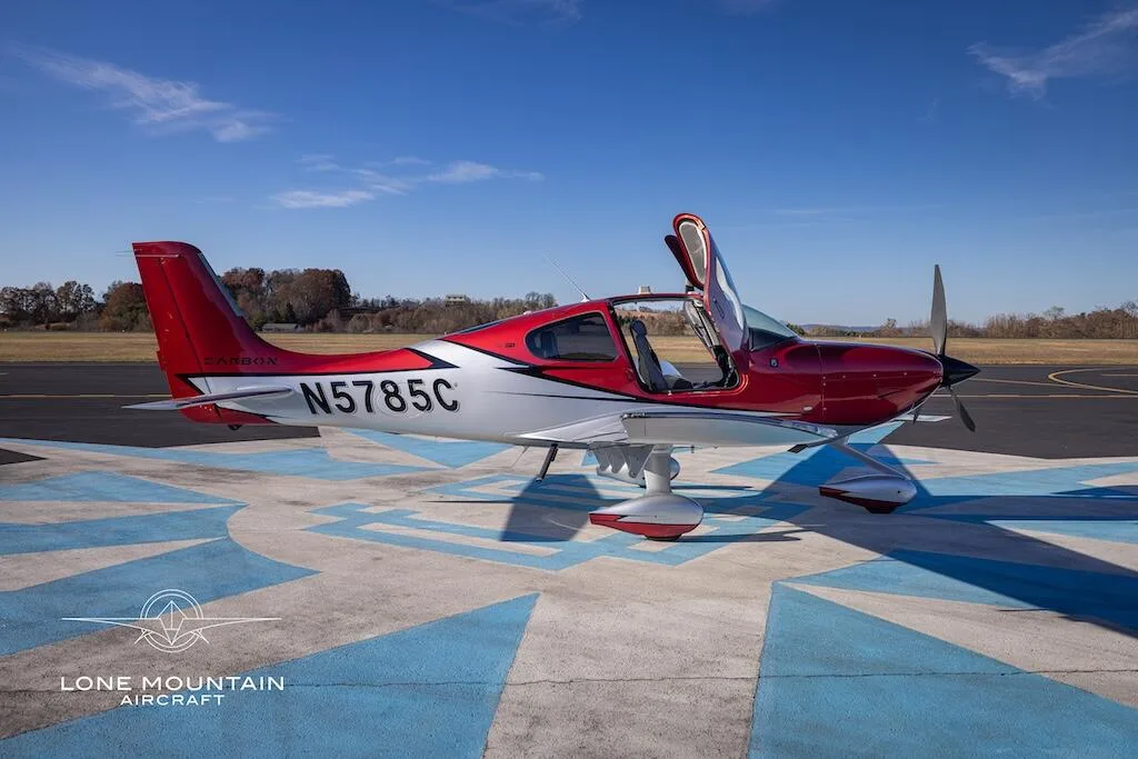 Exterior view of a 2022 Cirrus SR22T G6 GTS.