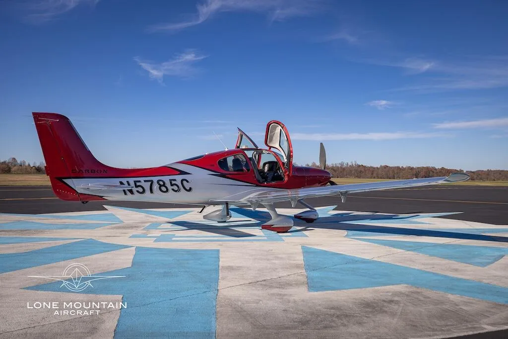 Exterior view of a 2022 Cirrus SR22T G6 GTS.