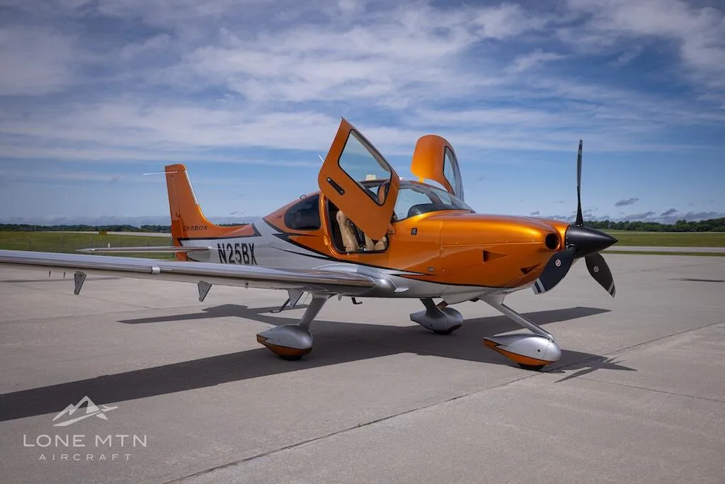 Exterior view of a 2022 Cirrus SR22T G6 GTS.