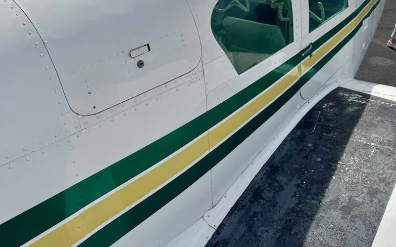Exterior view of a 1964 Mooney M20C Mark 21 / Ranger.