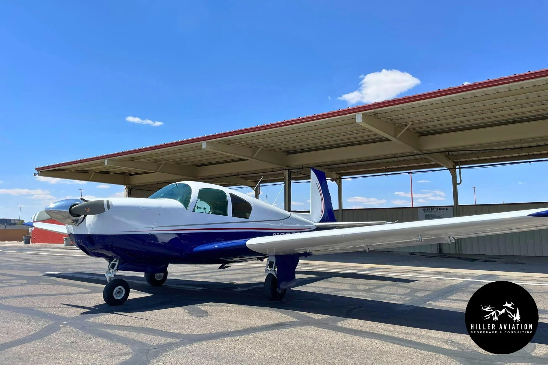 Exterior view of a 1962 Mooney M20C Mark 21 / Ranger.