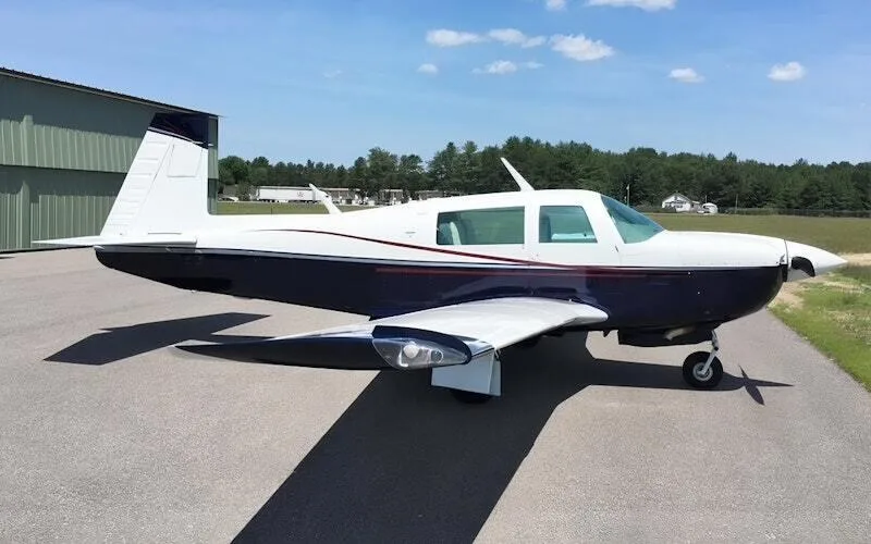 Exterior view of a 1982 Mooney M20J 201.