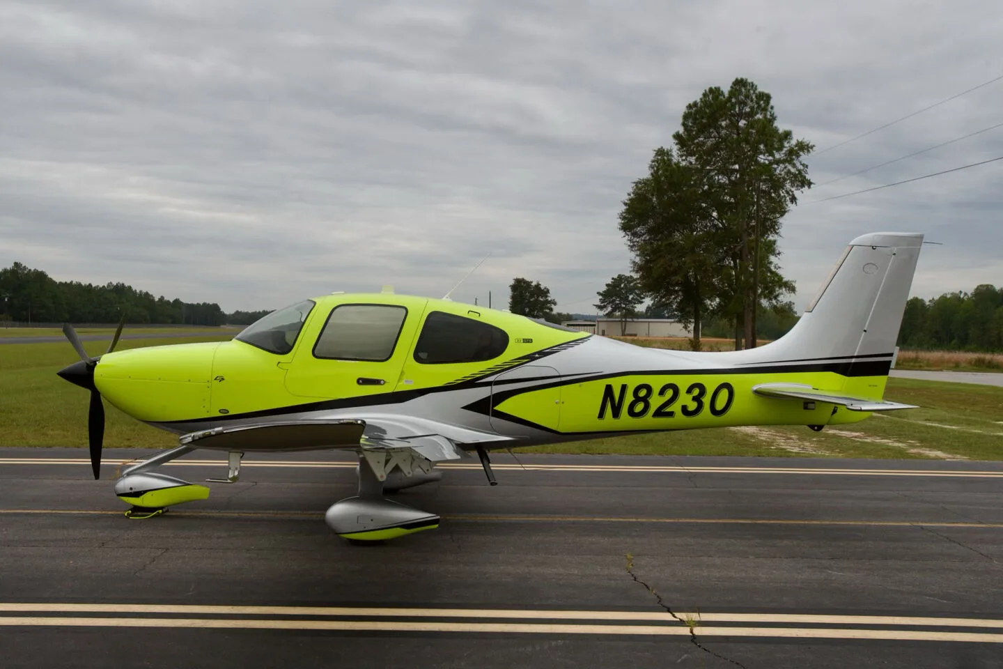 Exterior view of a 2025 Cirrus SR22 G7+ GTS.