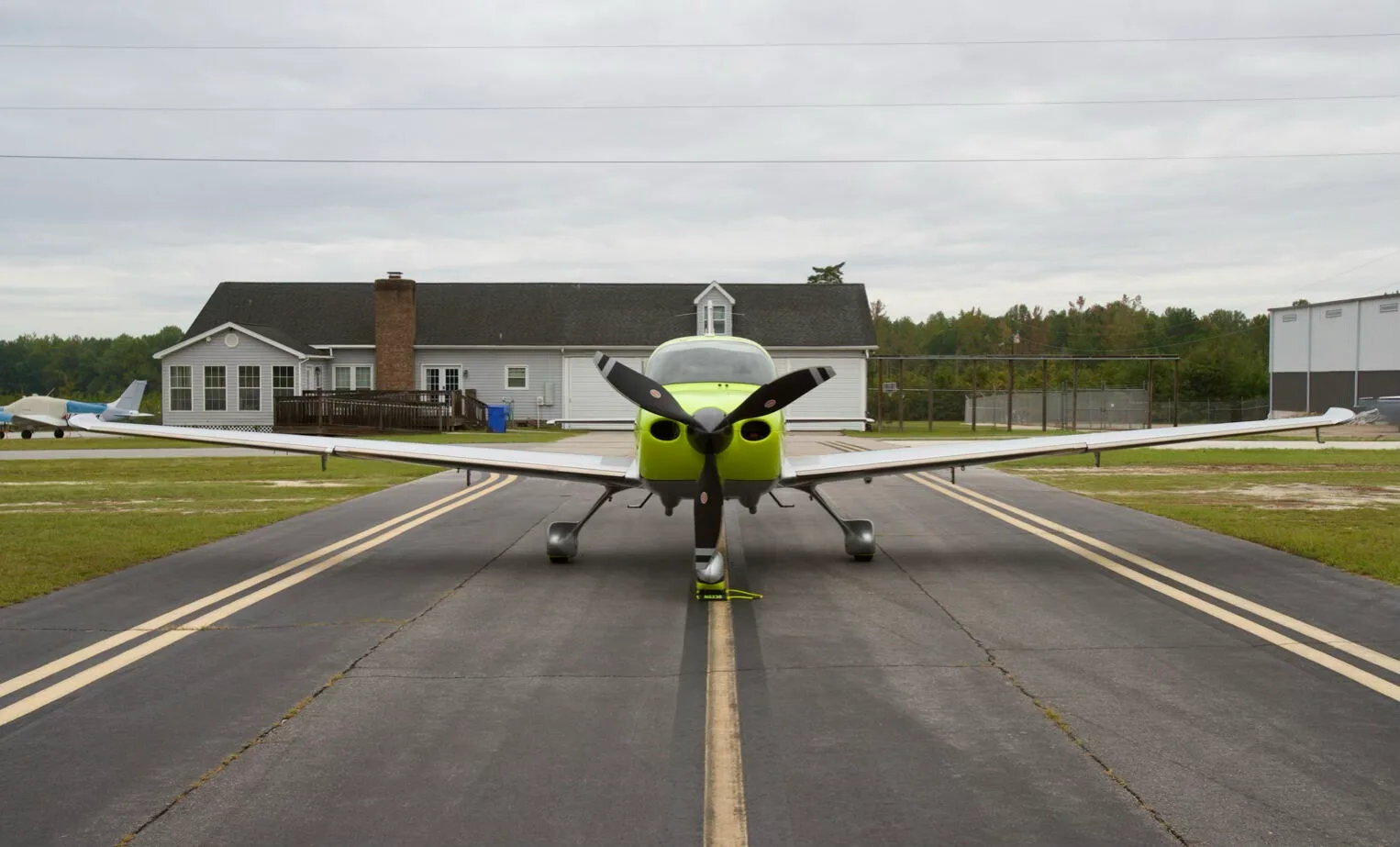 Exterior view of a 2025 Cirrus SR22 G7+ GTS.