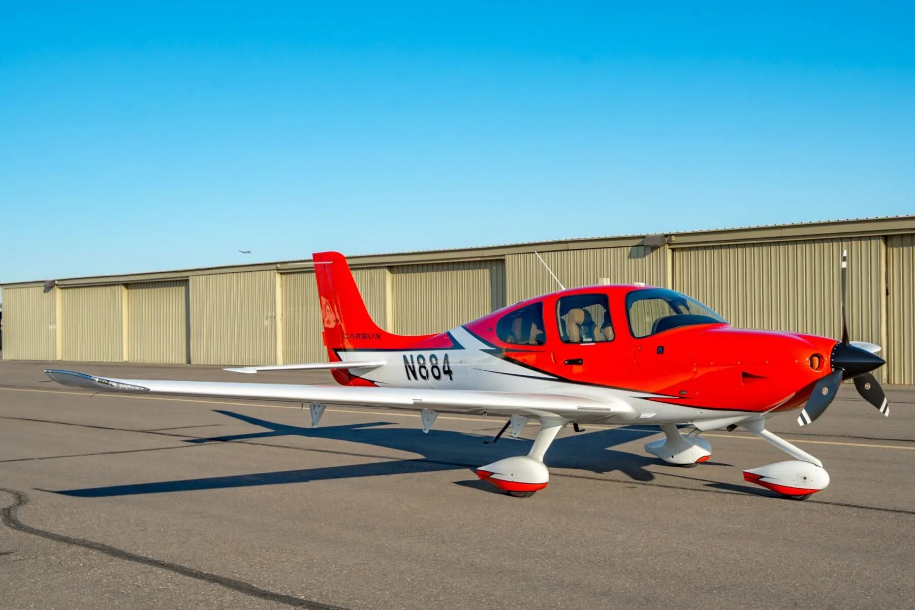 Exterior view of a 2021 Cirrus SR22 G6.