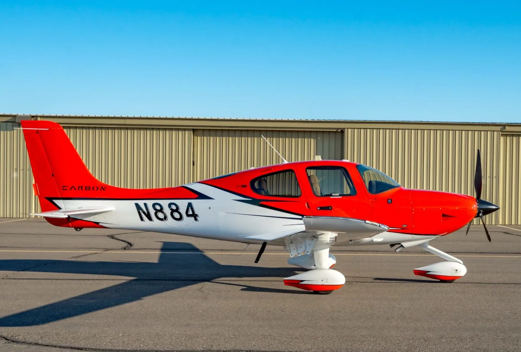 Exterior view of a 2021 Cirrus SR22 G6.
