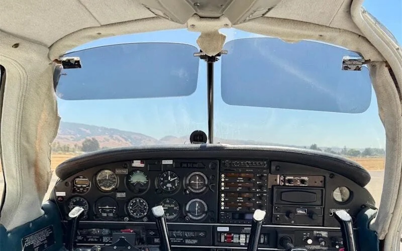 Cockpit and instrument panel of a 1975 Piper PA-28-180 Cherokee/Archer.