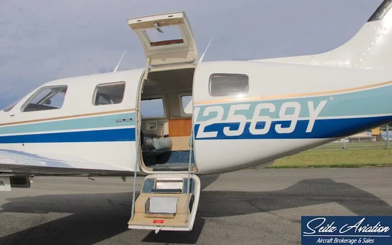 Exterior view of a 1985 Piper PA-46-310P Malibu.