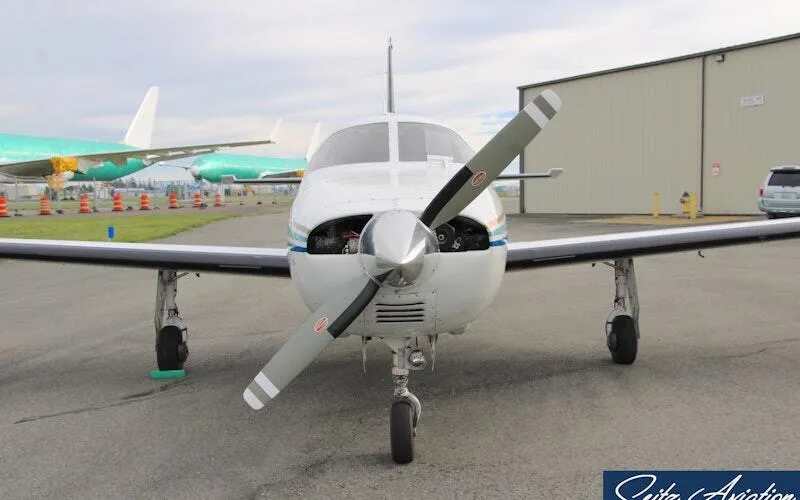 Exterior view of a 1985 Piper PA-46-310P Malibu.