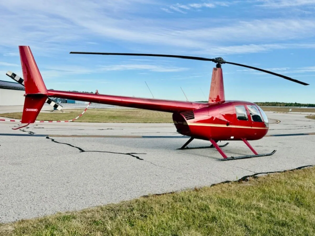 Exterior view of a 2003 Robinson R44 Raven.