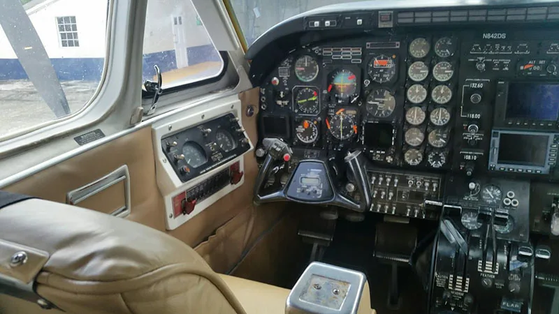 Cockpit and instrument panel of a 1979 Beechcraft King Air A100.