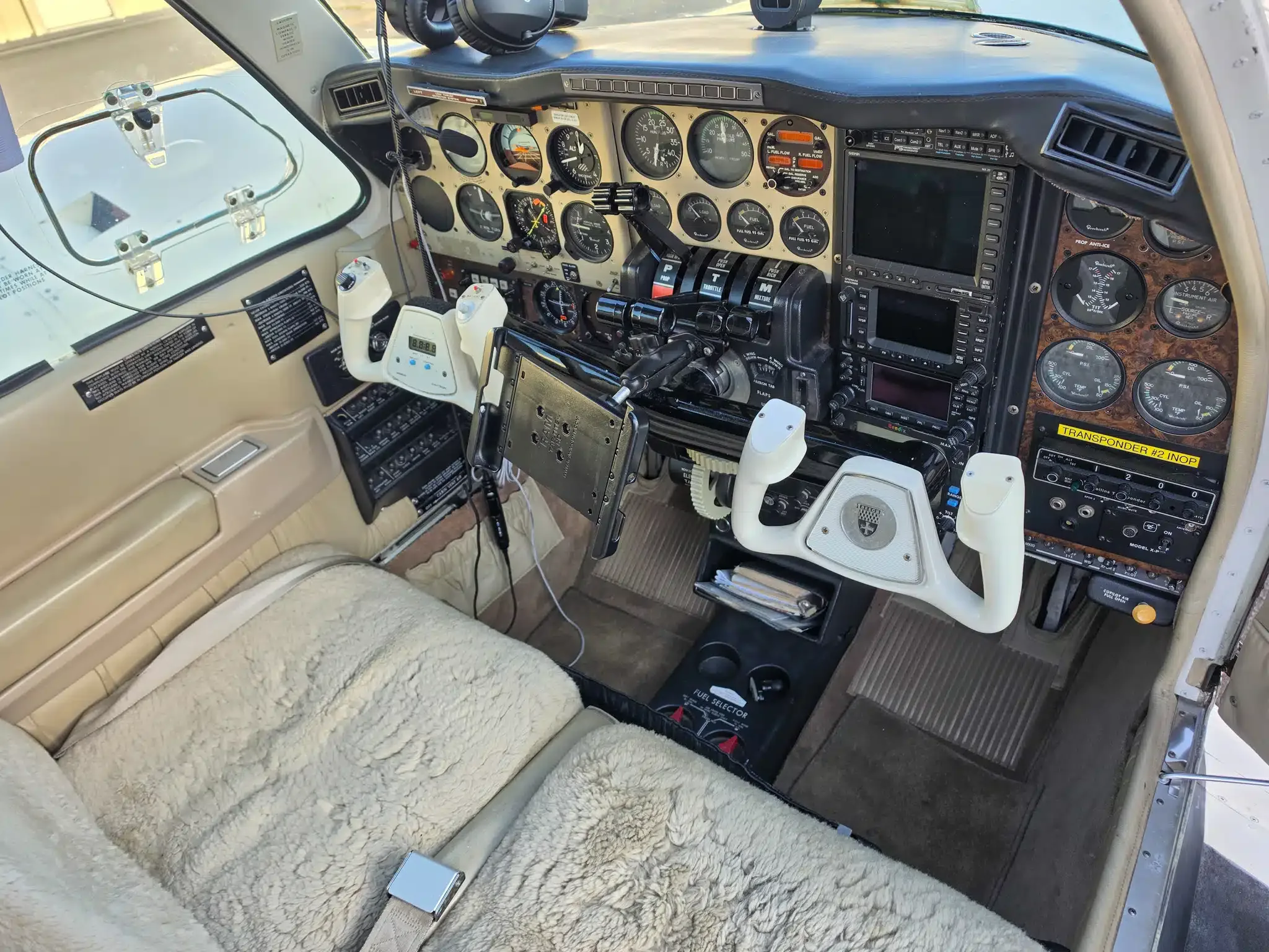 Cockpit and instrument panel of a 1980 Beechcraft 58TC Baron.