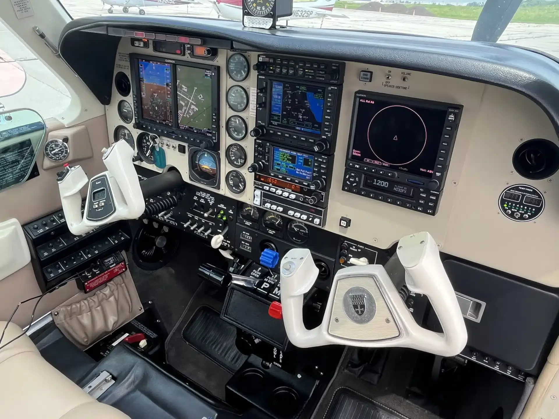 Cockpit and instrument panel of a 1993 Beechcraft Bonanza A36.